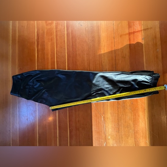 NWOT Paige High Rise Pleated Mayslie Joggers Size 2 - Picture 16 of 16